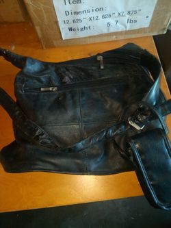 Leather shoulder bag