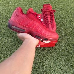 Red Air Max 95