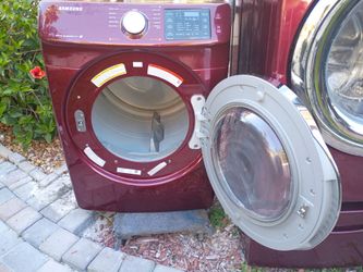 DRYER, GAS , FRONT LOAD, SAMSUNG , DIGITAL CONTROLS, PEDESTAL STORAGE DRAWER, HOSES INCLUDED,  MAROON COLOR,  GREAT