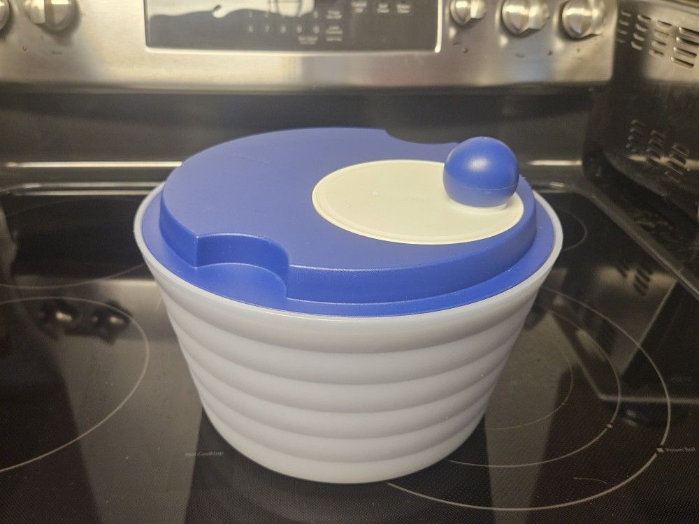 Tupperware SPIN N SAVE Salad Spinner 4.5L Blue & White 3 Piece