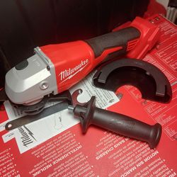 Milwaukee M18 Cordless Grinder Brushless Tool Only