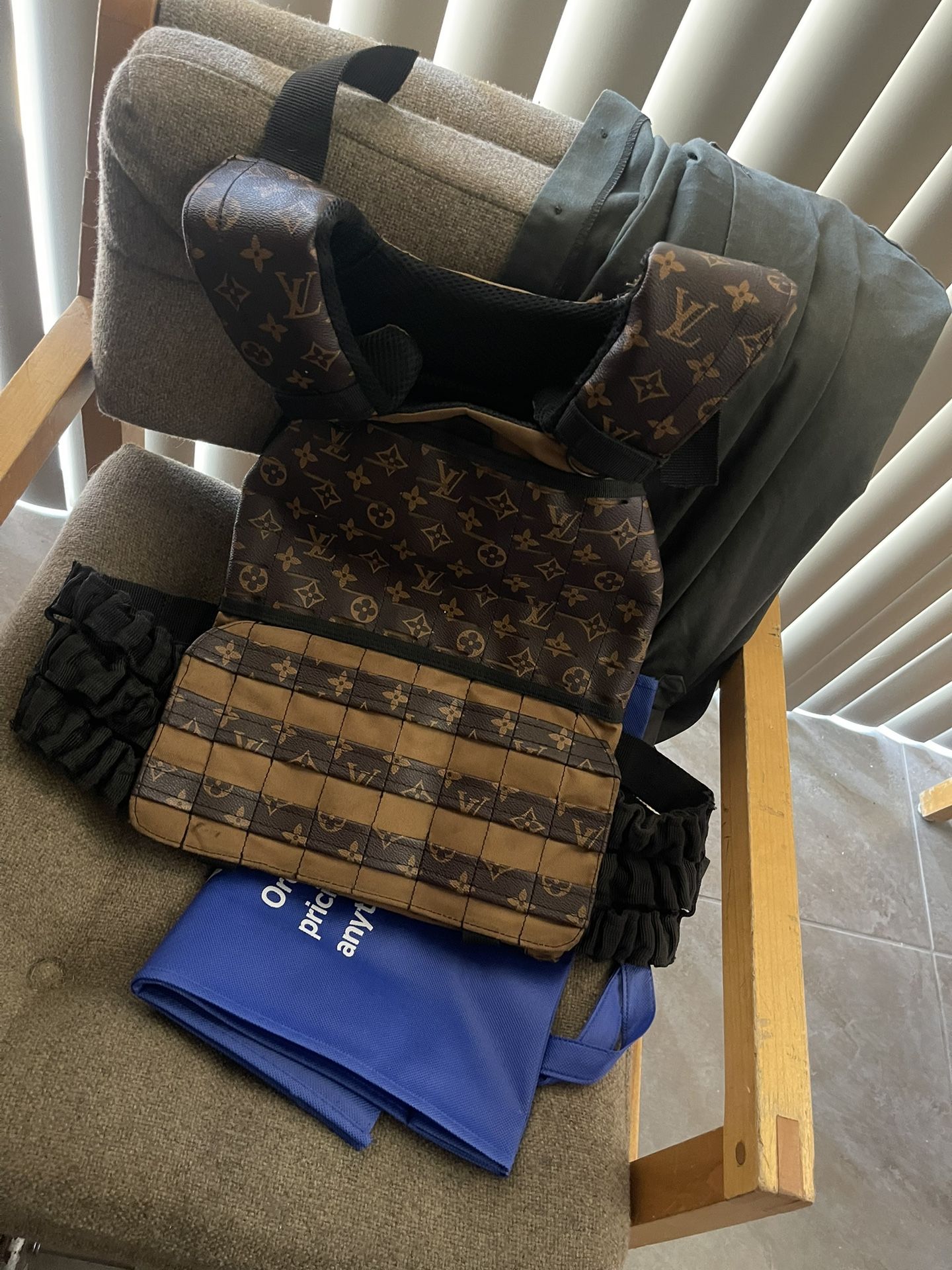 louis vuitton bullet proof vest｜TikTok Search