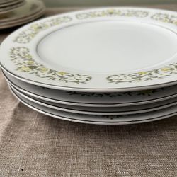 Vintage Florentine Sterling Fine China Dinner Plates (4)