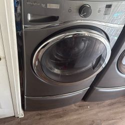 Whirlpool Duet Frontload Washer 