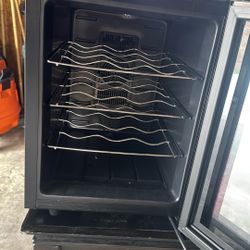 9 Bottle Wine Fridge