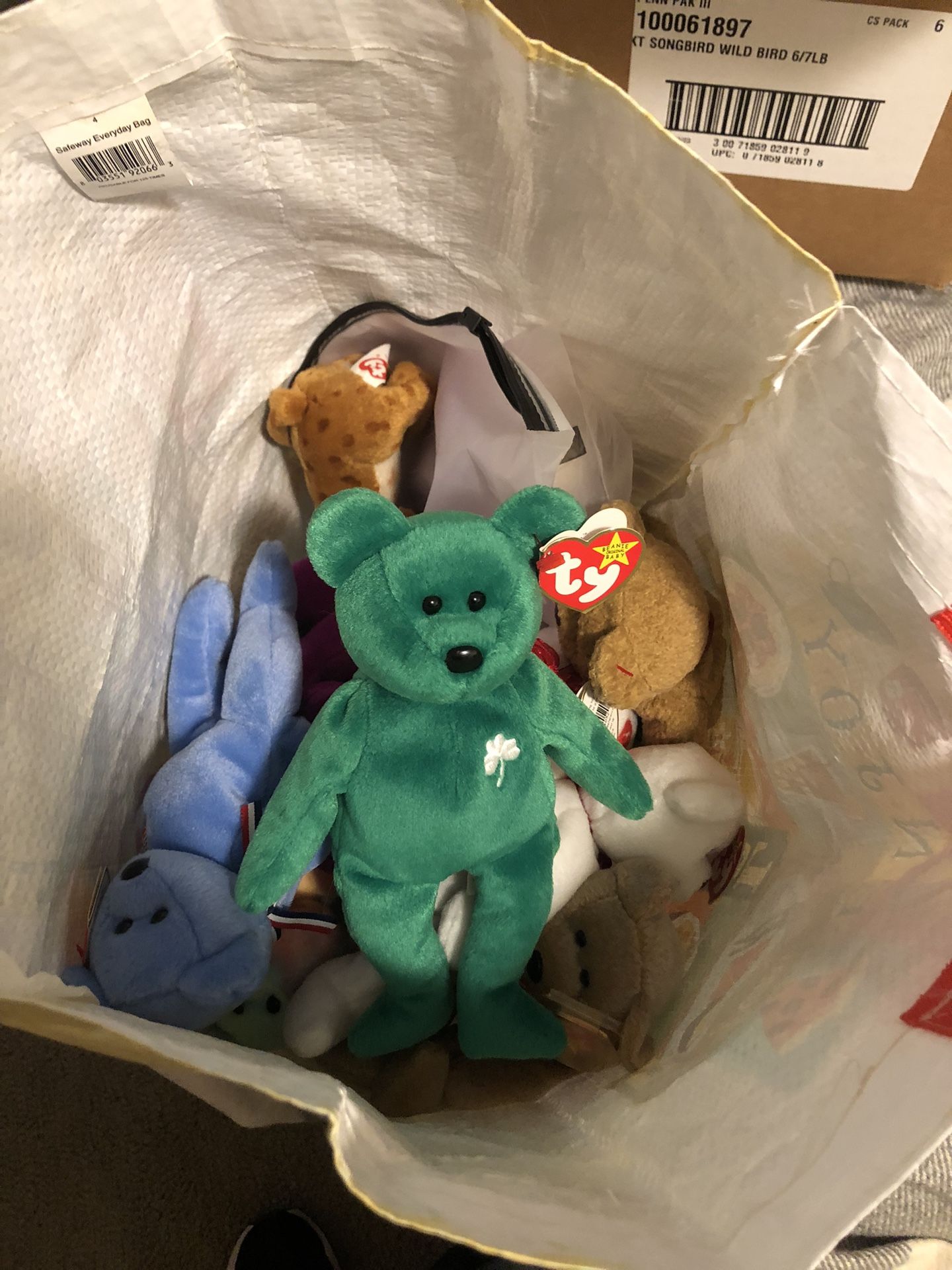 Pot Of Beanie Baby Bears!