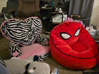 2 kids chairs $30 OBO