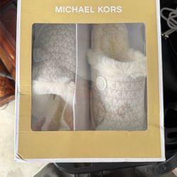 Michael Kors Slipper Shoes Size 7