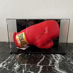 Oscar De La Hoya Autographed Glove