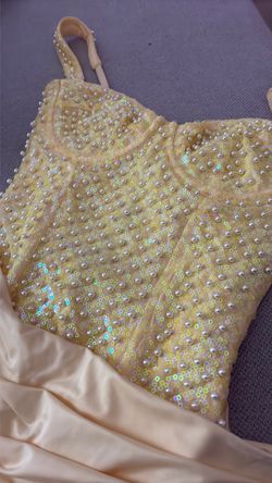 Yellow dress