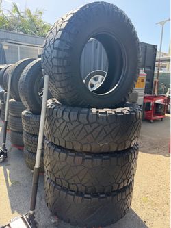 Set of 35x12.50-18