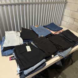 Jeans De Mujer Diferentes Tallas/ Women Jeans Diferent Sizes **$5 Each, 50 Pieces**