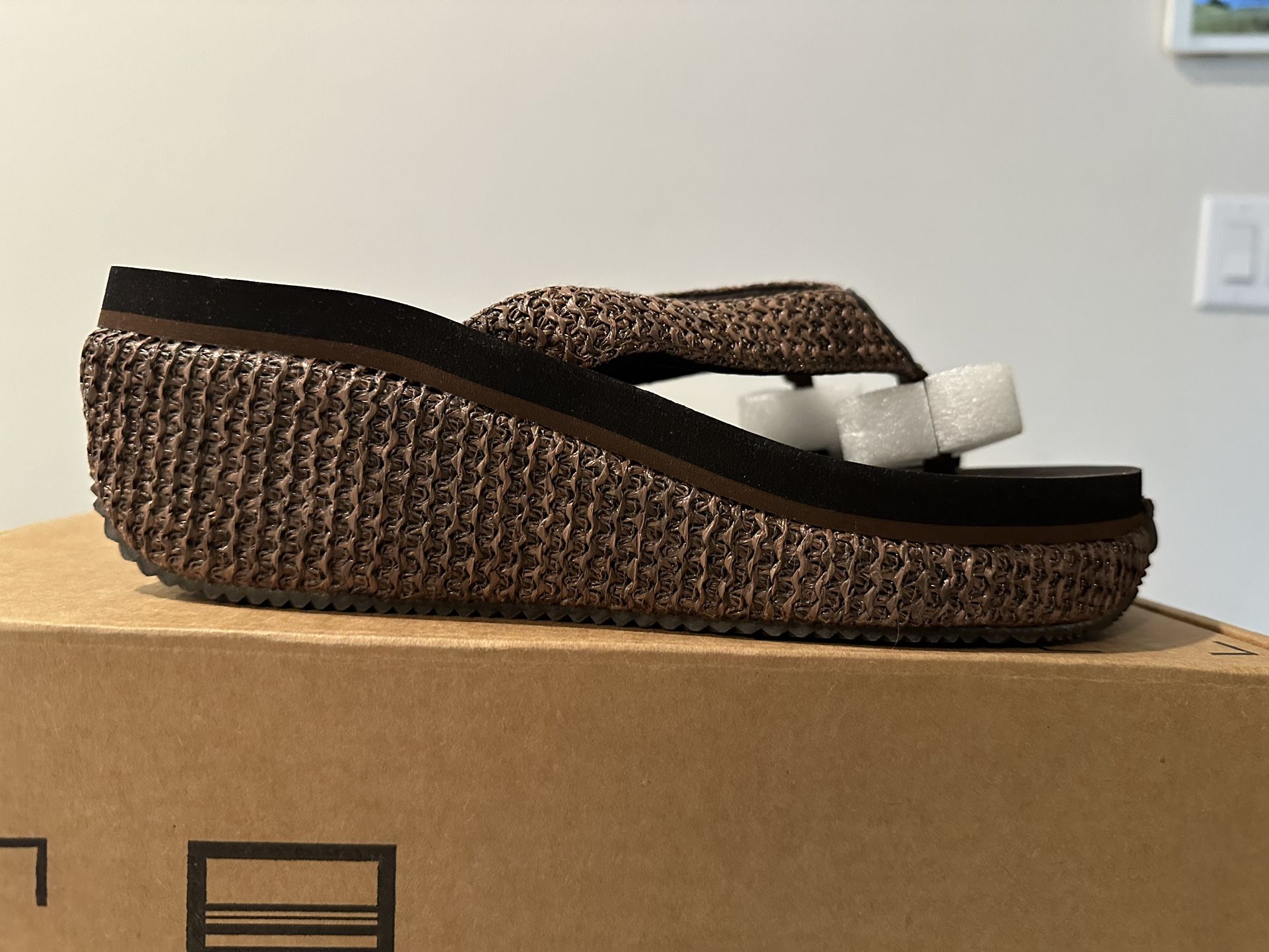 Flip Flop Sandal, Size 9, New