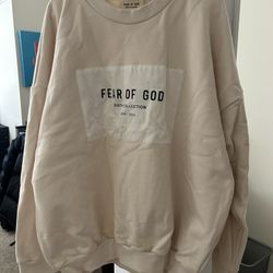 Fear of God Sixth Collection Logo Crewneck Sweatshirt Size L Made In USA Cream