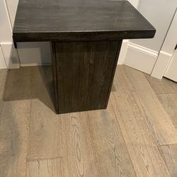 1 End Table 