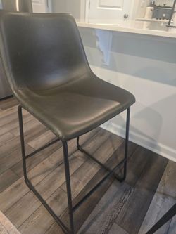 Bar chairs dark grey