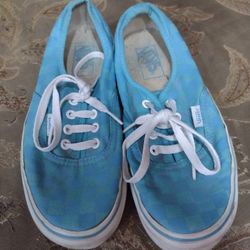 Size 6/7 Vans