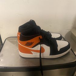 Orange Retro Jordan 1 Size 10.5