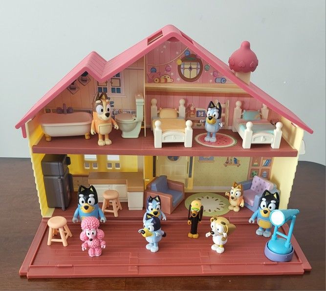 Bluey Mega Bundle Home