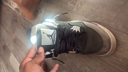 Jordan 4s
