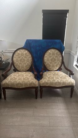 Set of 2 arm chairs
