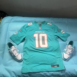 Teal & Orange Tyreek Hill Jersey + Dolphin Dunks