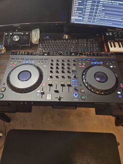 AlphaTheta DDJ-GRV6 DJ Controller