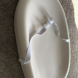 Changing Pad With Scale