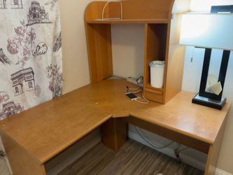 Computer table