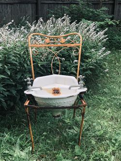 VTG Corner-Sink Outdoor birdbath Fountain w/ Chair