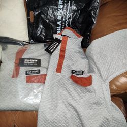 Brand New 2 Quilted Pull Over Sweatshirts 2X And XL 40 Bucks For Both