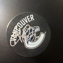 NHL Ryan Miller Signed Puck Vancouver Canucks