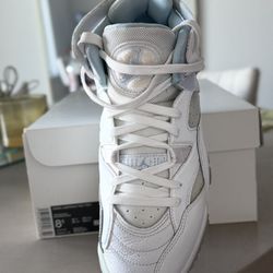 Women’s Jordan Jumpman Two Trey – Size 8.5 