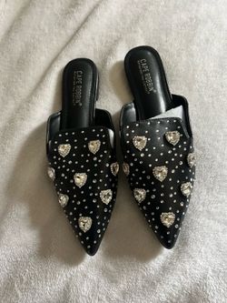 Cape Robbin Heart Rhinestone studded loafers woman’s size 8
