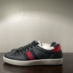Low Top Gucci Sneakers 