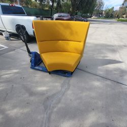 4 Coaches Color Yellow 