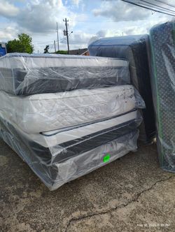 New Queen Size And New Full Size Mattress Complete Sets