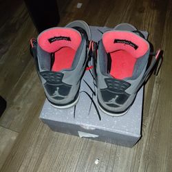Jordan 4 Infrared