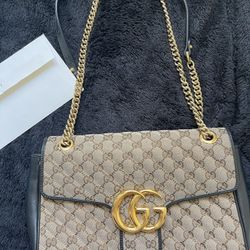 Authentic**** Gucci Marmont medium Shoulder Bag