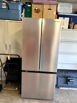 Hamilton Beach French Door Refrigerator