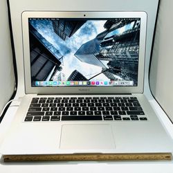 MacBook Air 2015 i5 8GB 128GB SSD Fully Functional OS Monterey