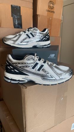 Brand New men's New balance 1906R silver metallic shoes sizes 8.5&10 available