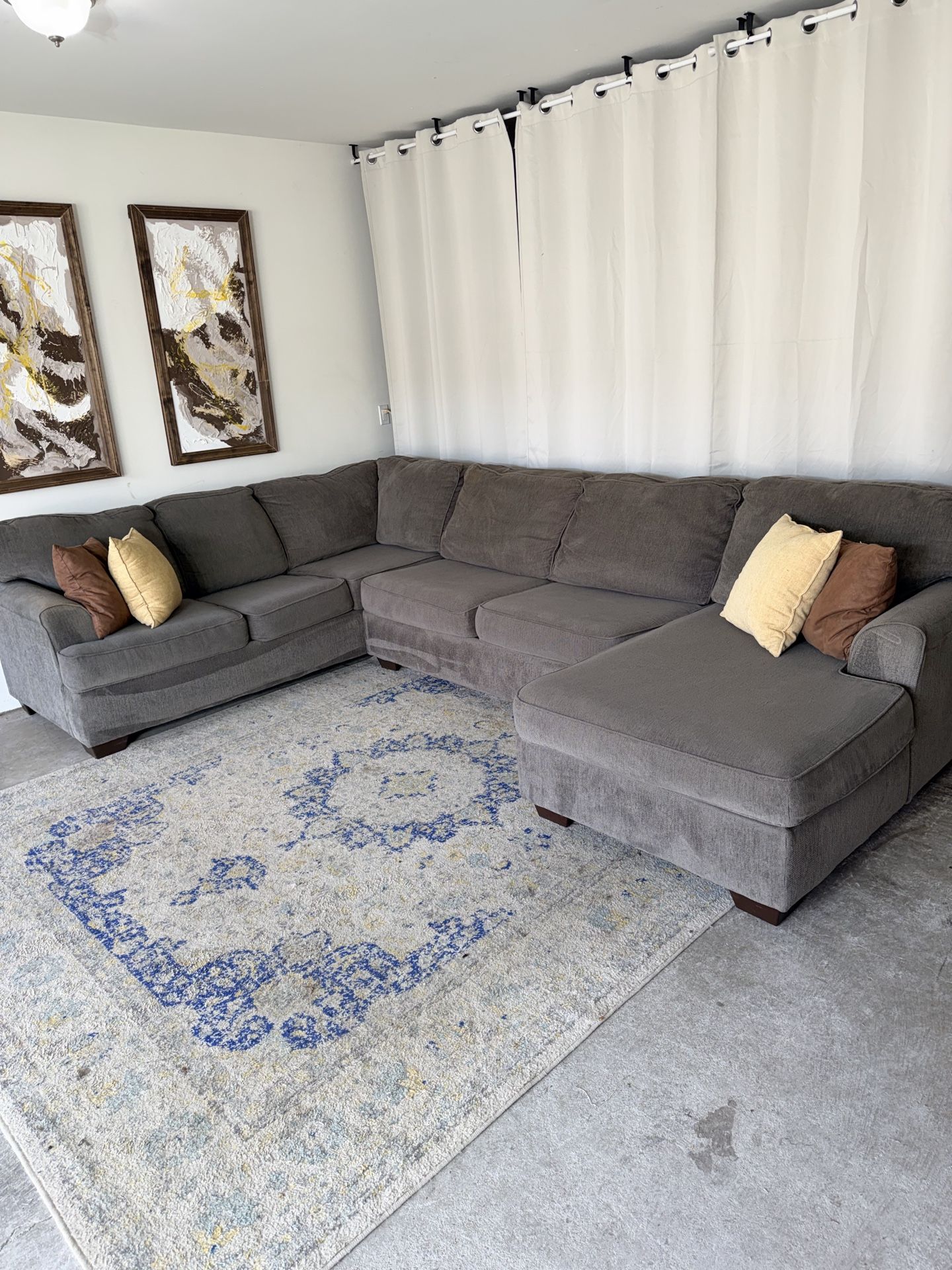 Tan U shape sectional 🛻 Delivery available
