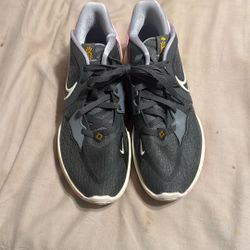 Nike Kyrie Irving Shoes