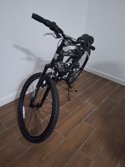 Hyper Mountain Bike Black
