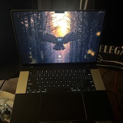 Macbook Pro M4 Max 