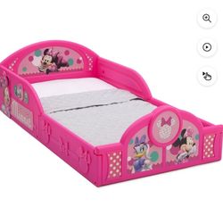Minnie Mouse Toddler Bed 