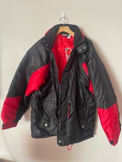 Brand New Large Marlboro Winter Coat Hooded