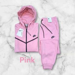 Nike Tech Non Reflective 