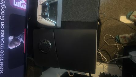 white face plates. Ps5 digital…. Has original white face plates.